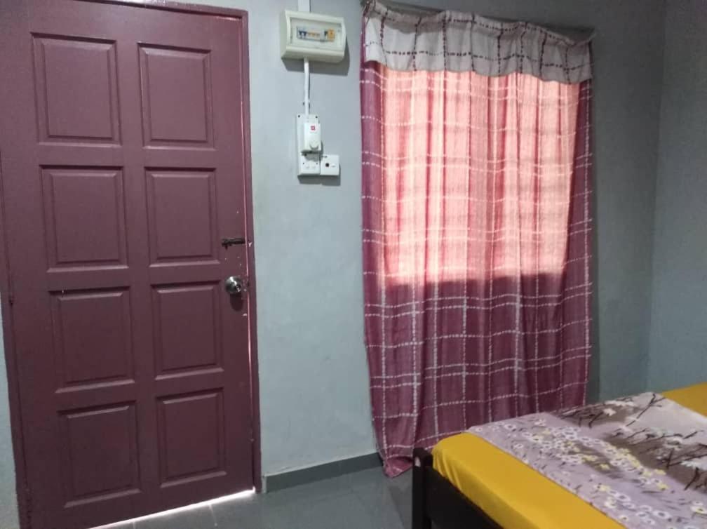 Kampung Guest House Pantai Cenang  Ngoại thất bức ảnh